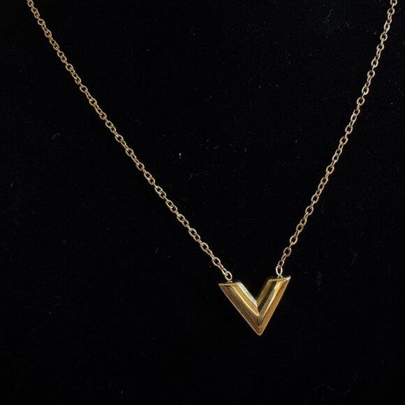 Gold “V” Pendant Necklace – Minimalist Stainless Steel Chain - Picture 3 of 7